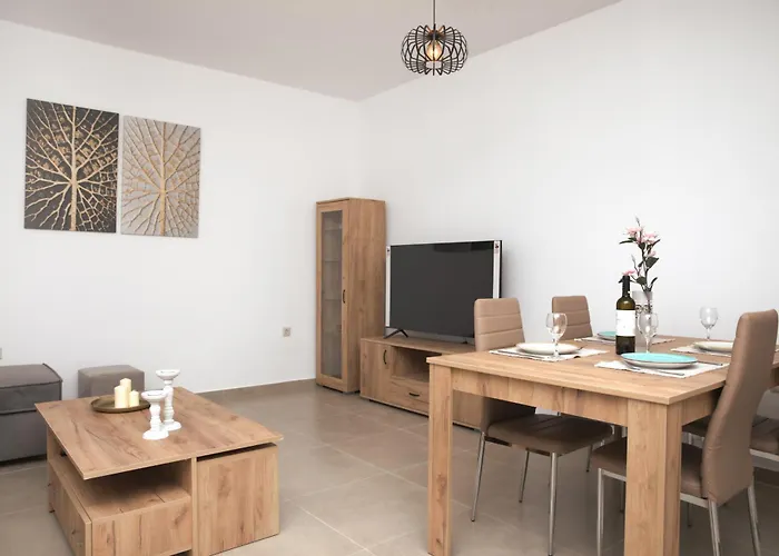 Etheria Comfort House