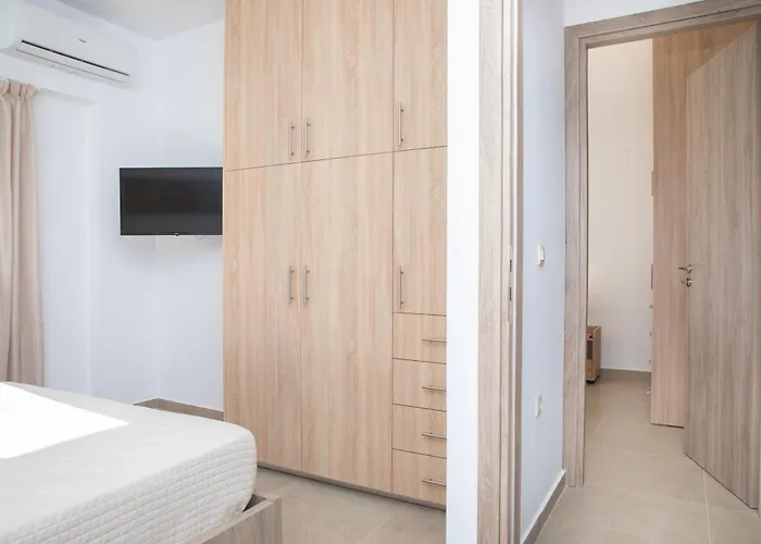 Etheria Comfort House