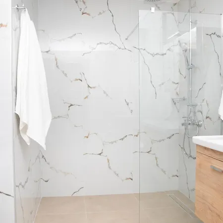 Etheria Comfort House Kosz